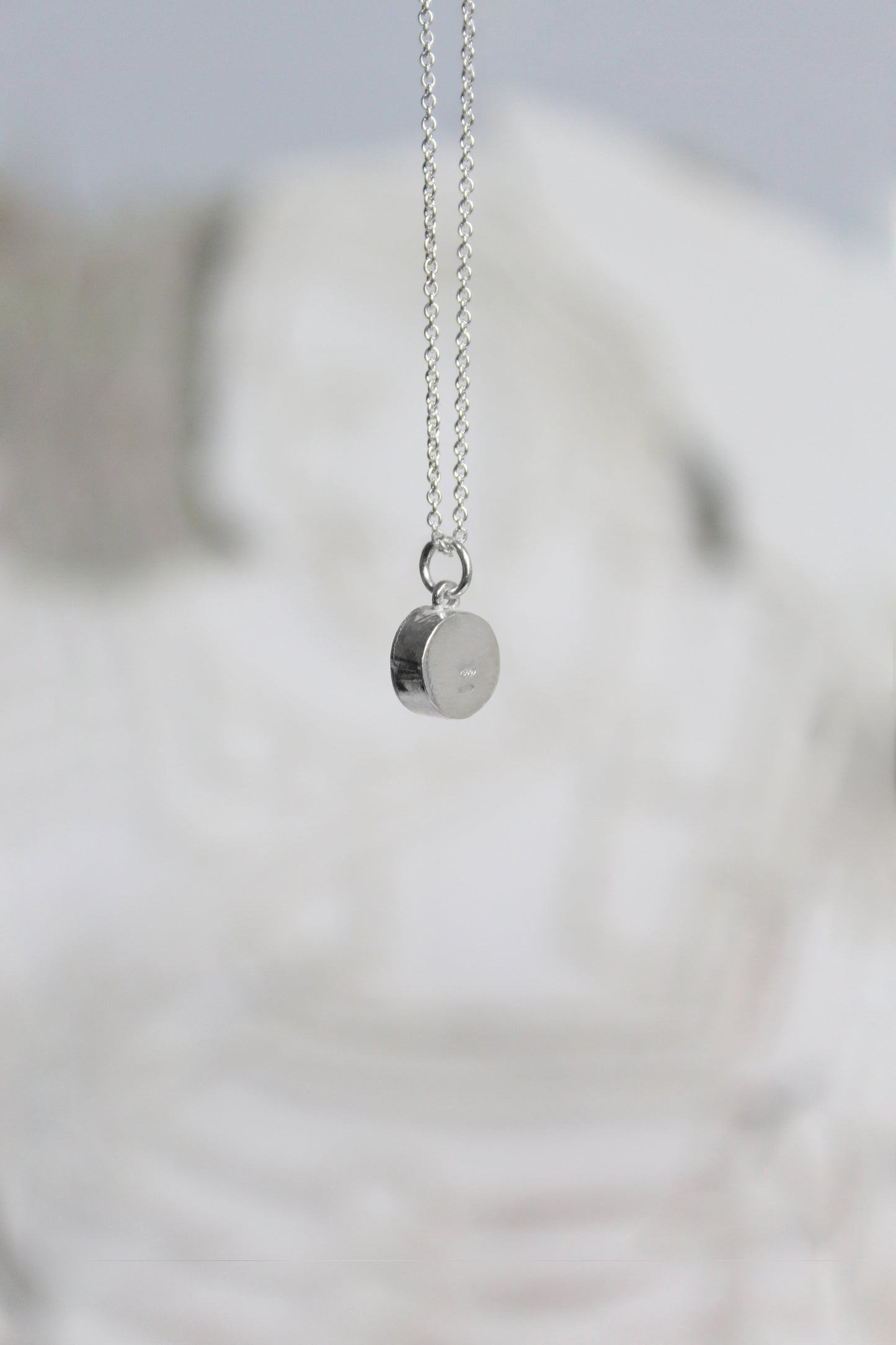 ROMA simple mini necklace